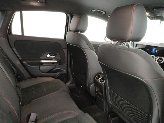 MERCEDES-BENZ GLA 200 usata, con Sensori di parcheggio posteriori