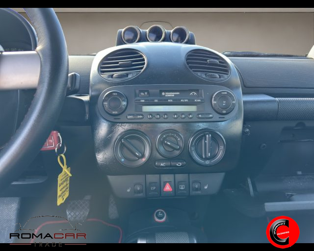 VOLKSWAGEN New Beetle usata 12