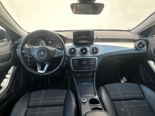 MERCEDES-BENZ GLA 200 usata, con Sistema di navigazione