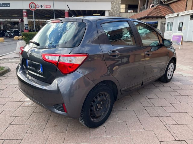 TOYOTA Yaris usata, con Airbag laterali