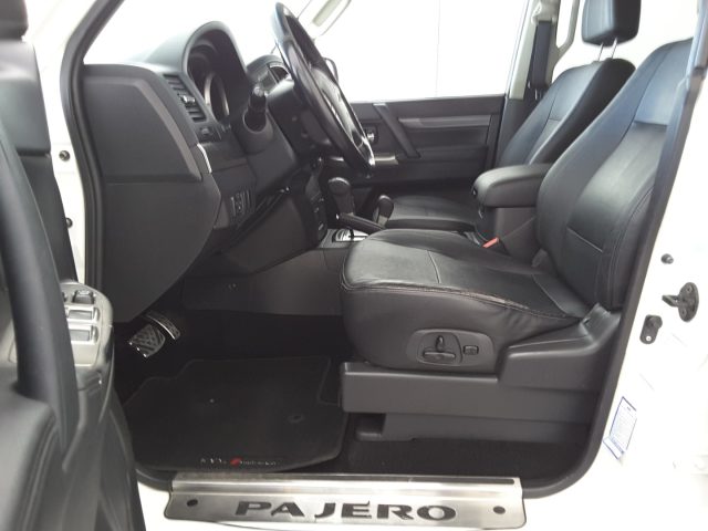 MITSUBISHI Pajero usata, con Autoradio