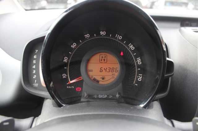 TOYOTA Aygo usata, con Specchietti laterali elettrici