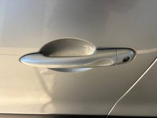 RENAULT Clio usata, con Pneumatici estivi