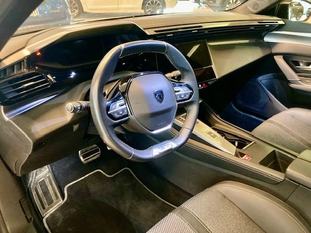 PEUGEOT 308 usata, con Climatizzatore