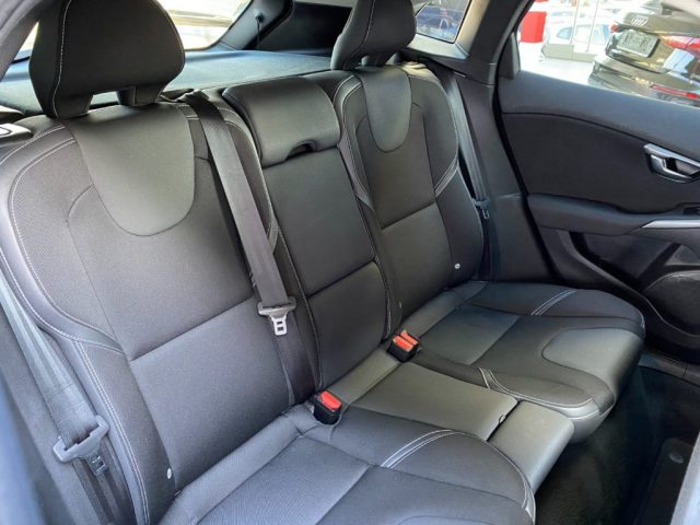VOLVO V40 usata, con Servosterzo