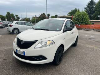 LANCIA Ypsilon 1.0 FireFly 5 porte S&S Hybrid Ecochic Silver