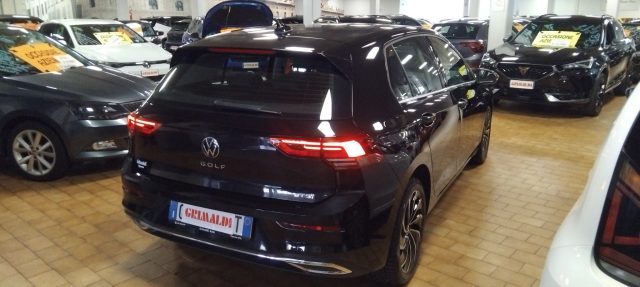 VOLKSWAGEN Golf usata, con Autoradio