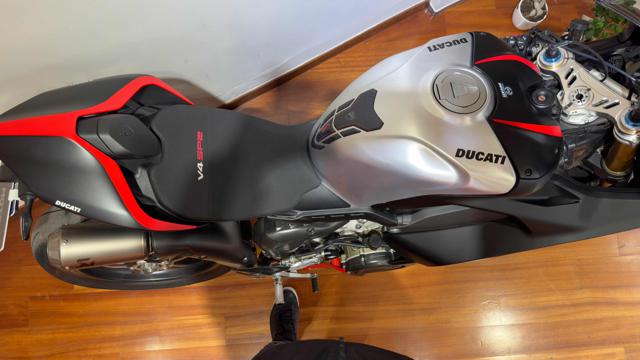 DUCATI Panigale V4 usata 6
