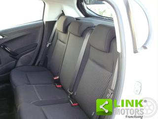 PEUGEOT 208 usata, con Touch screen