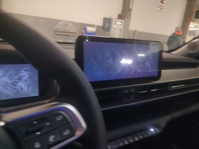 JEEP Avenger usata, con Airbag testa