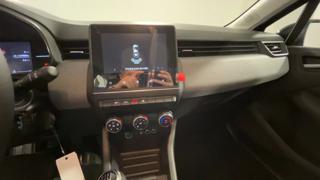 RENAULT Clio usata, con Bluetooth