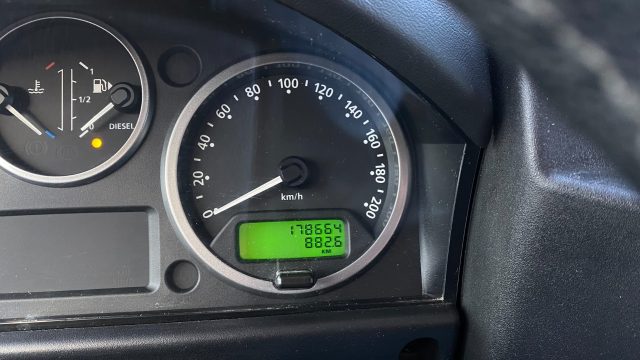 LAND ROVER Defender usata 30