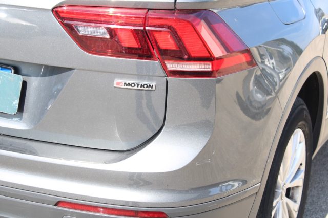 VOLKSWAGEN Tiguan usata, con Autoradio