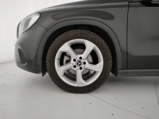 MERCEDES-BENZ GLA 180 usata, con Bracciolo