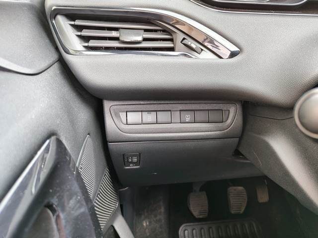 PEUGEOT 208 usata, con Climatizzatore
