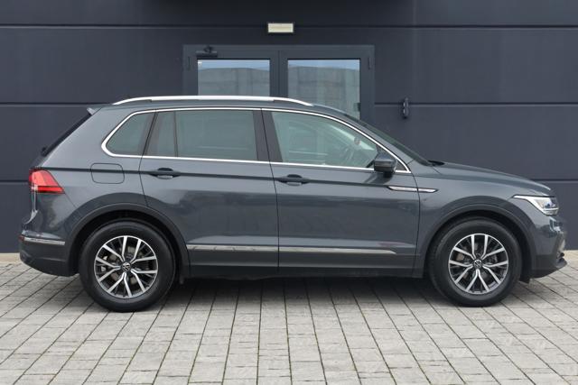 VOLKSWAGEN Tiguan usata, con Sensore di luce