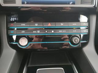 JAGUAR F-Pace usata, con USB