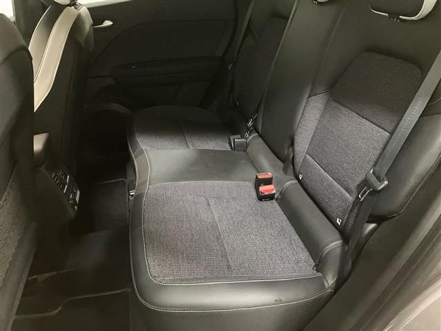 RENAULT Captur usata, con USB