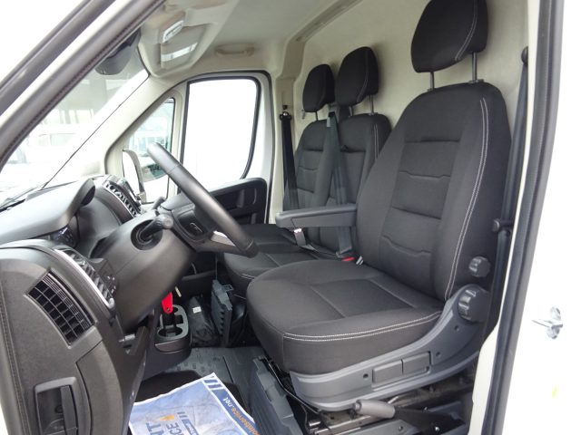 PEUGEOT Boxer usata, con Alzacristalli elettrici