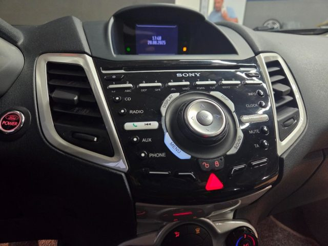 FORD Fiesta usata, con Servosterzo