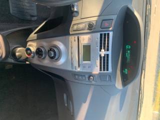 TOYOTA Yaris usata, con Specchietti laterali elettrici