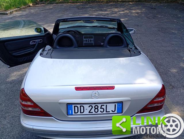 MERCEDES-BENZ SLK 200 usata, con Sedili sportivi