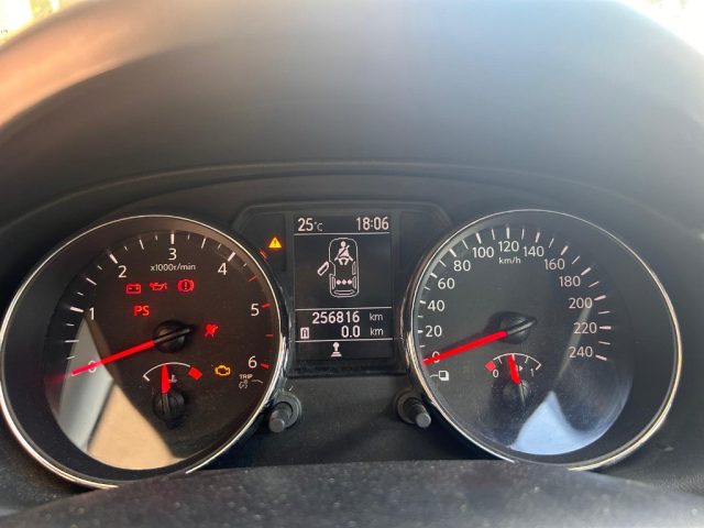 NISSAN Qashqai usata, con Climatizzatore