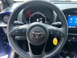 TOYOTA Aygo X usata, con Controllo automatico clima