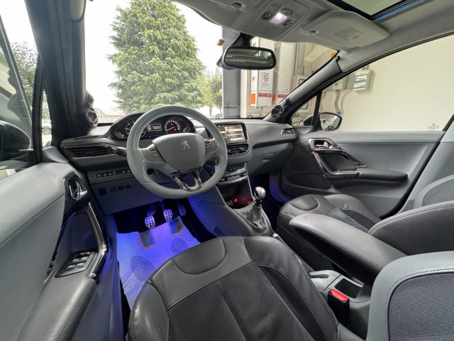 PEUGEOT 208 usata, con Fendinebbia