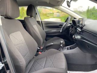 HYUNDAI Bayon usata, con Touch screen