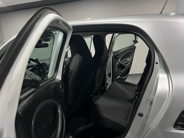 SMART ForFour usata, con Controllo automatico clima