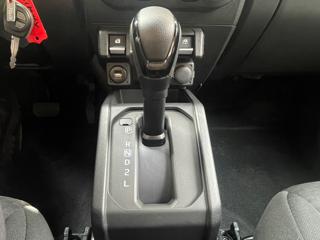 SUZUKI Jimny usata, con USB