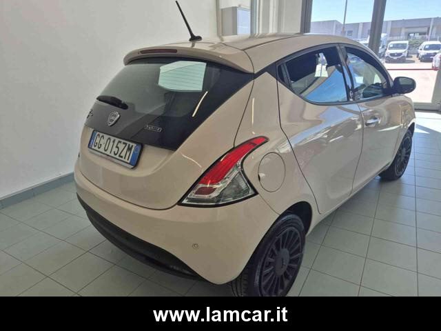 LANCIA Ypsilon usata, con Controllo trazione