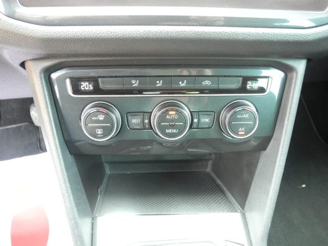 VOLKSWAGEN Tiguan usata, con Isofix