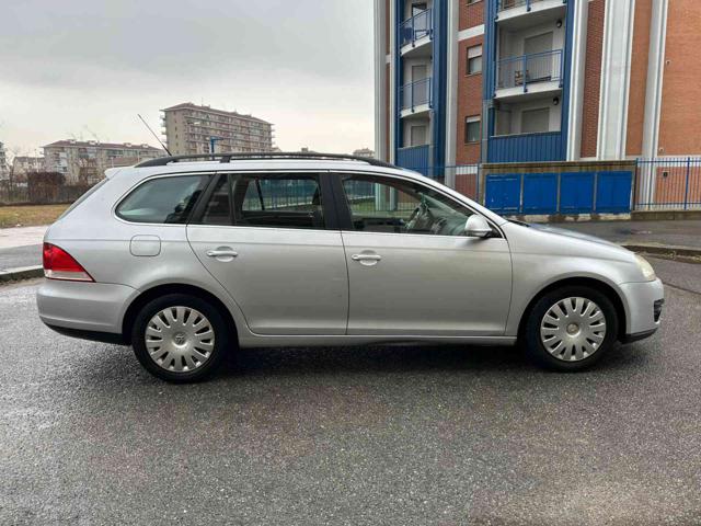 VOLKSWAGEN Golf usata, con Autoradio