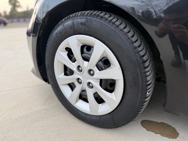 KIA Rio usata, con Fendinebbia