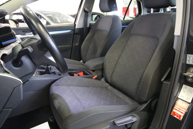 VOLKSWAGEN Golf usata, con Sistema di navigazione