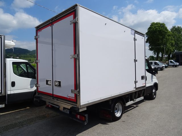 IVECO Daily usata, con Autoradio