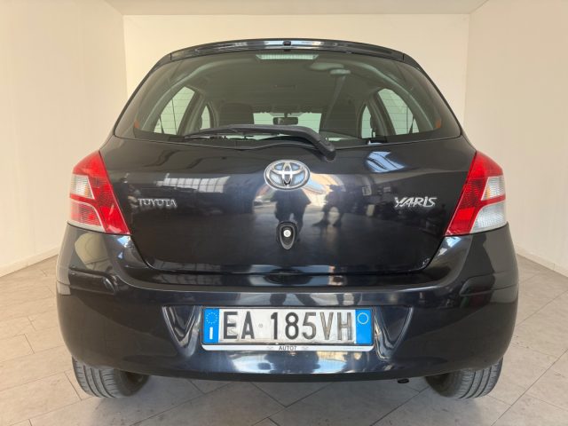 TOYOTA Yaris usata 5
