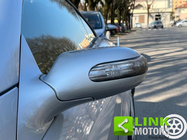 MERCEDES-BENZ SLK 200 usata, con Apple CarPlay