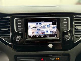 VOLKSWAGEN Golf Sportsvan usata, con Servosterzo