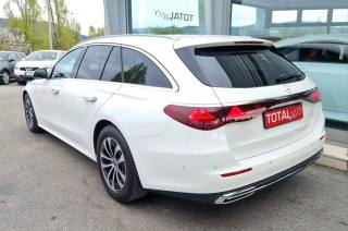 MERCEDES-BENZ E 220 usata, con Autoradio