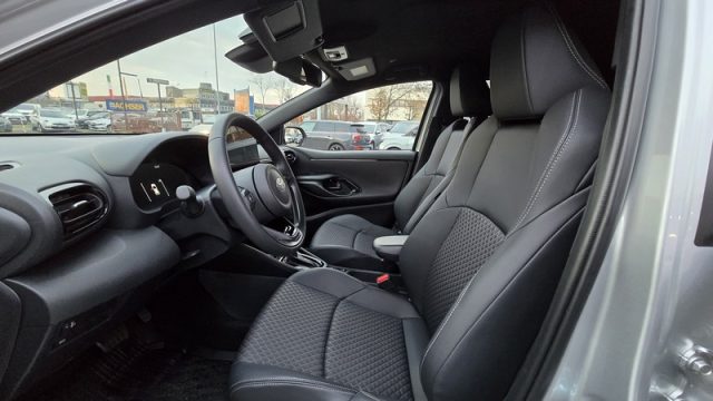 TOYOTA Yaris usata, con Cerchi in lega