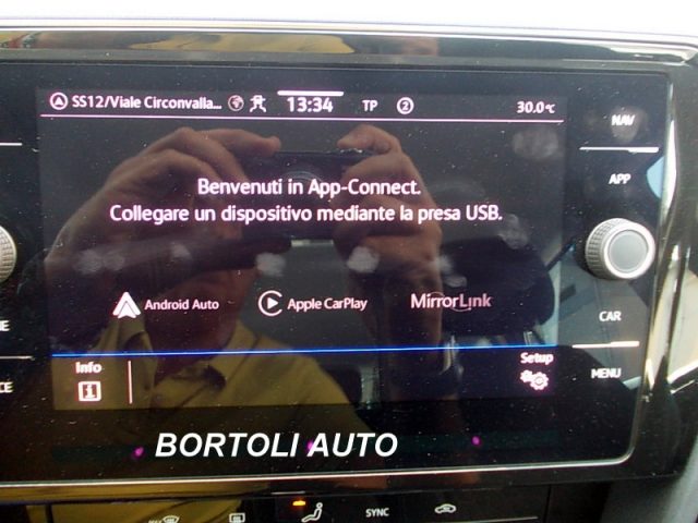 VOLKSWAGEN Passat Variant usata, con Touch screen