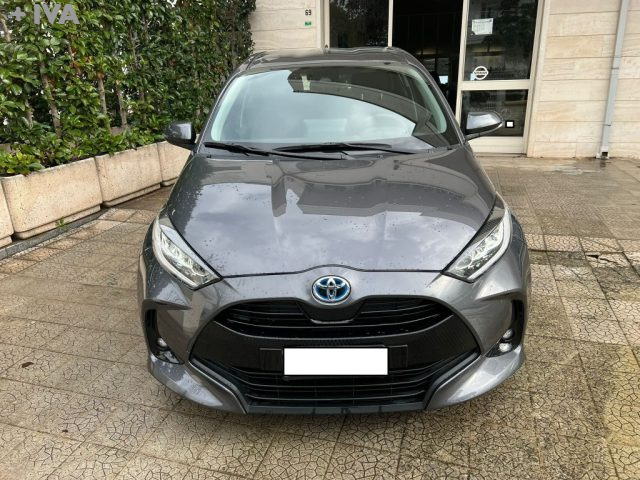 TOYOTA Yaris usata 2