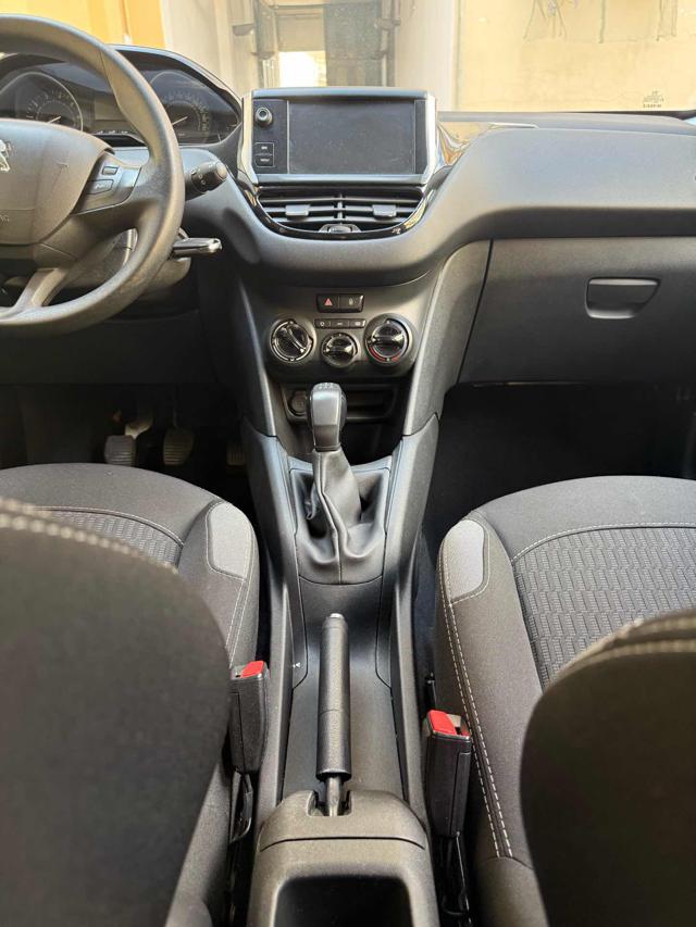 PEUGEOT 208 usata, con Bluetooth