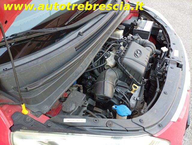 HYUNDAI i10 usata 12