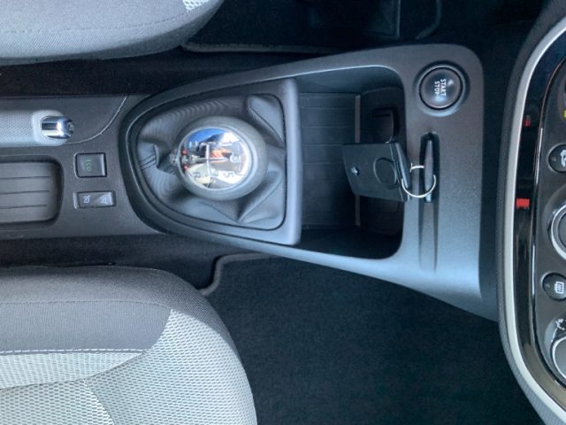 RENAULT Captur usata, con Servosterzo