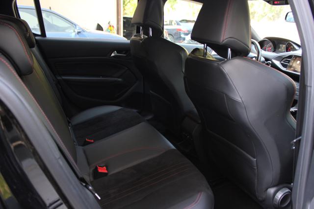PEUGEOT 308 usata, con Sedile posteriore sdoppiato
