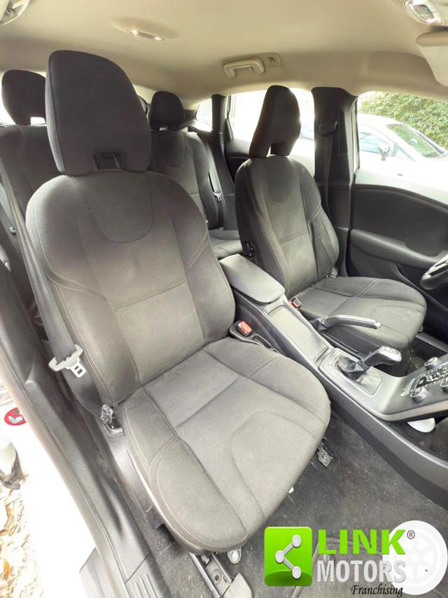 VOLVO V40 Cross Country usata 20